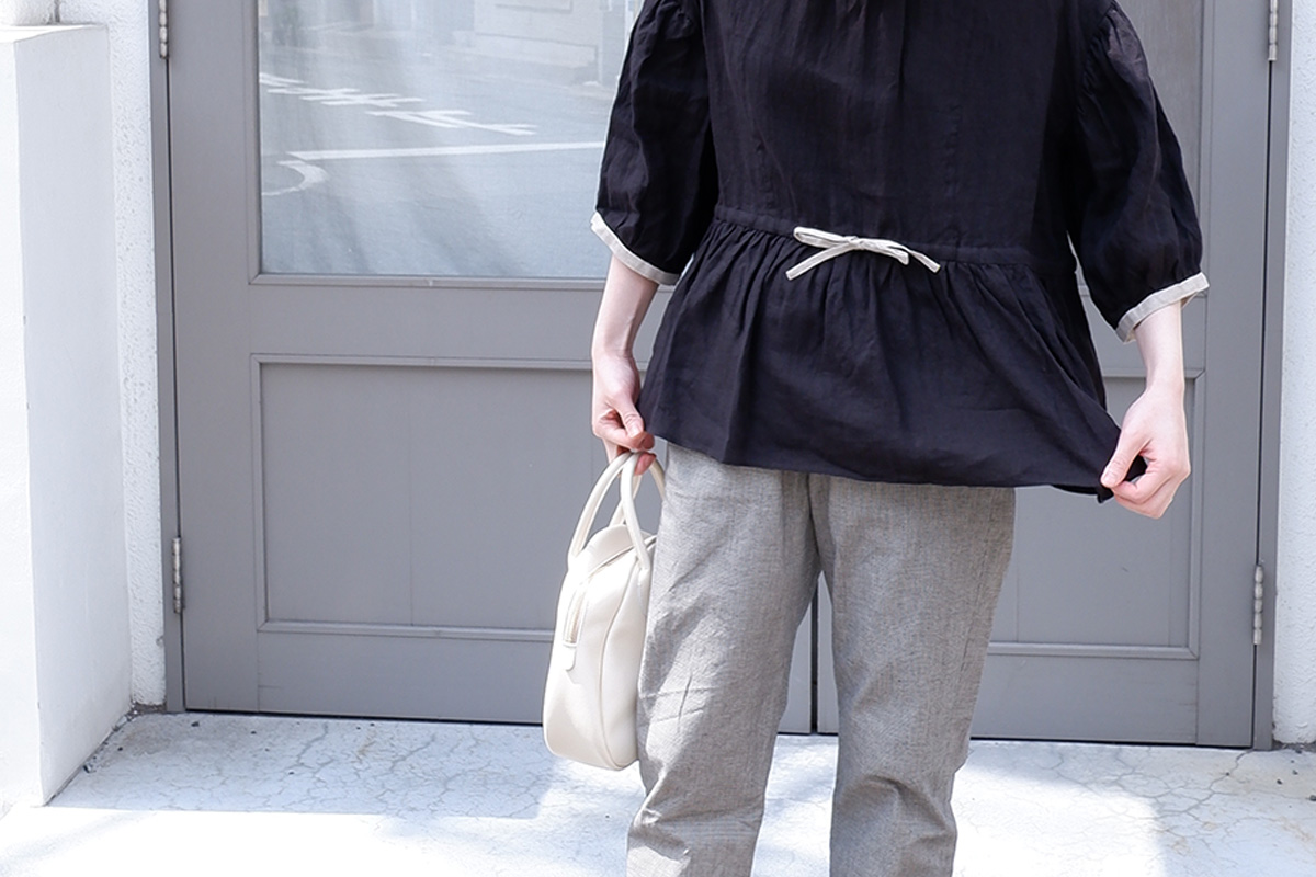dayoff coordinate – オオカミとフクロウ オオカミと木漏れ日の小道 